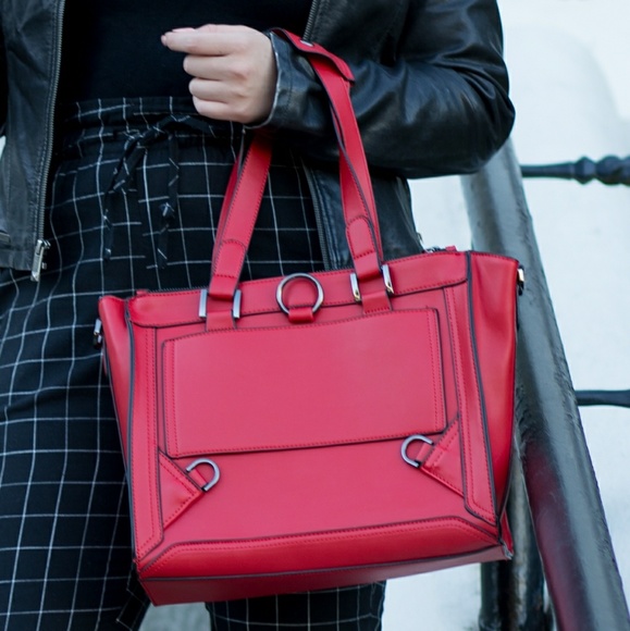 Red handbag used once - Picture 1 of 1